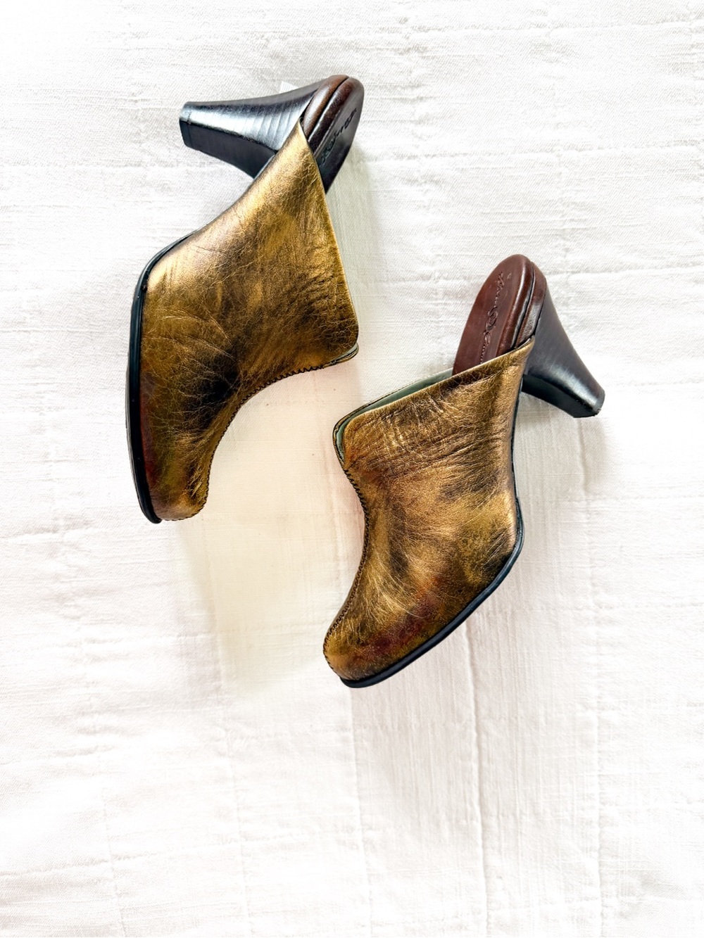 Børn Metallic Bronze Gold Leather Heeled Mules – Size 7
